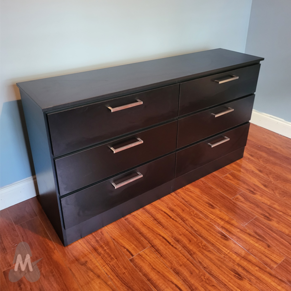 Dresser-black